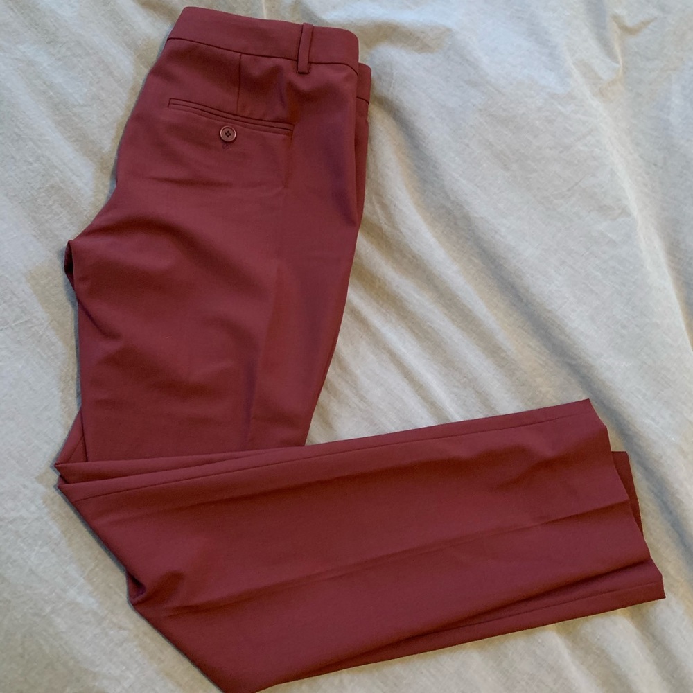 Theory Women's Trousers in Burgundy
